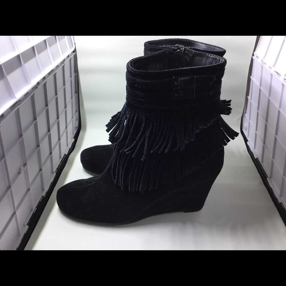 Aerosoles Plumming Bird Fringe Wedge Ankle Boots